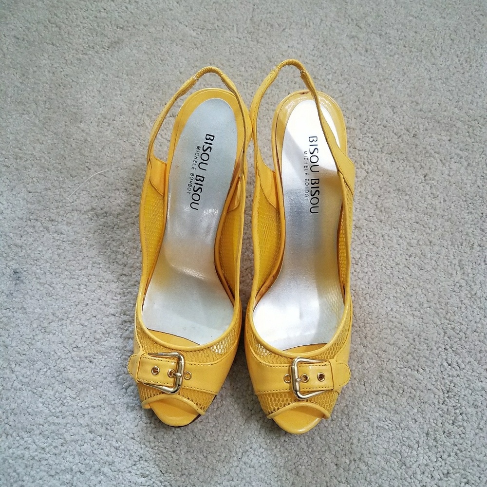 Bisou Bisou high heel sandals Size 8 1/2